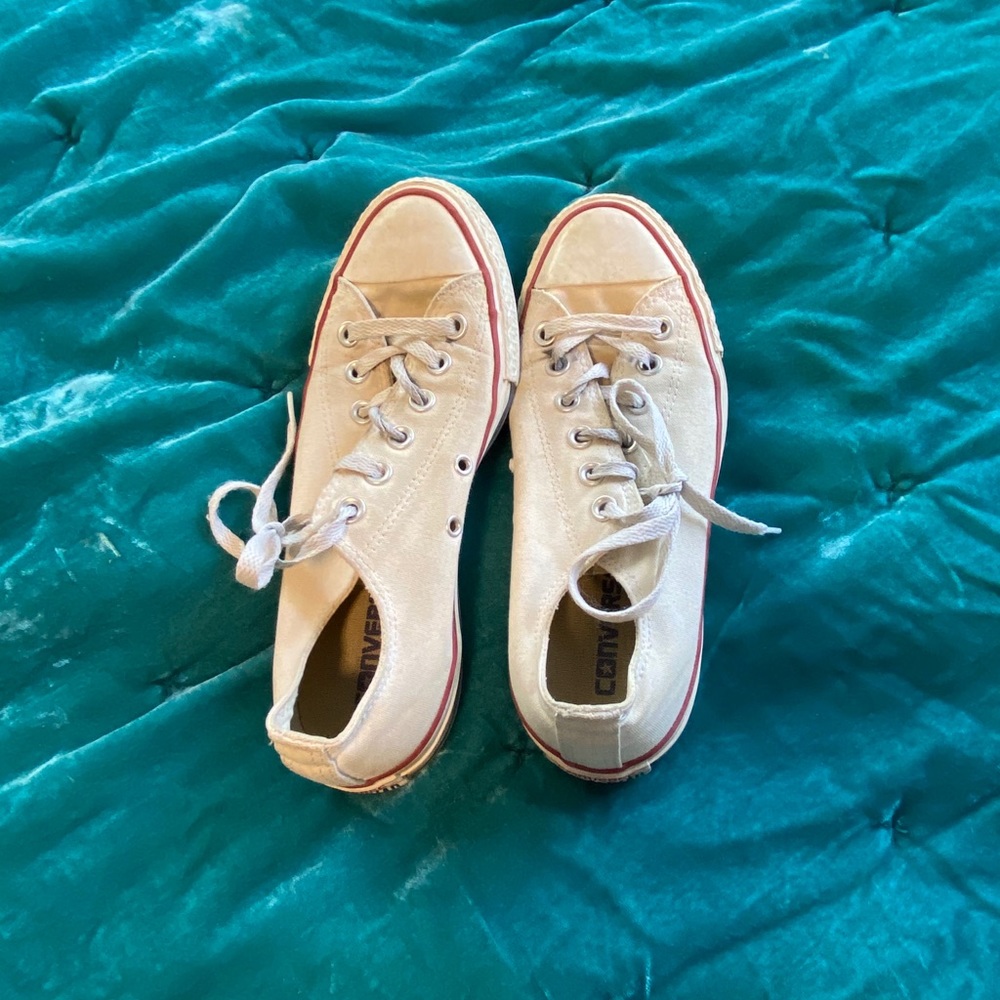 White Converse! Low tops